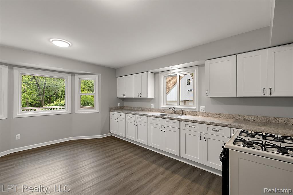 41400 Utica Road, Sterling Heights, MI 48313 — Photo 17