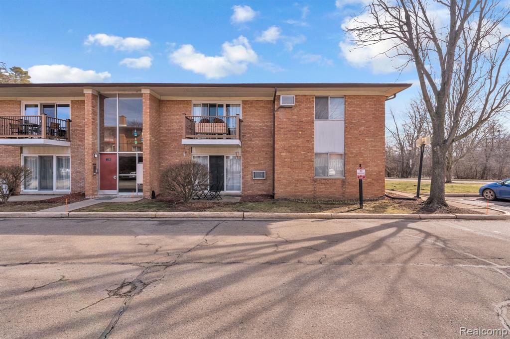 1201 Island Drive, 102, Ann Arbor, MI 48105 — Photo 14