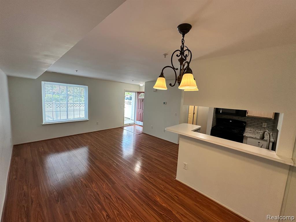 22277 ATLANTIC POINTE, Farmington Hills, MI 48336 — Photo 9