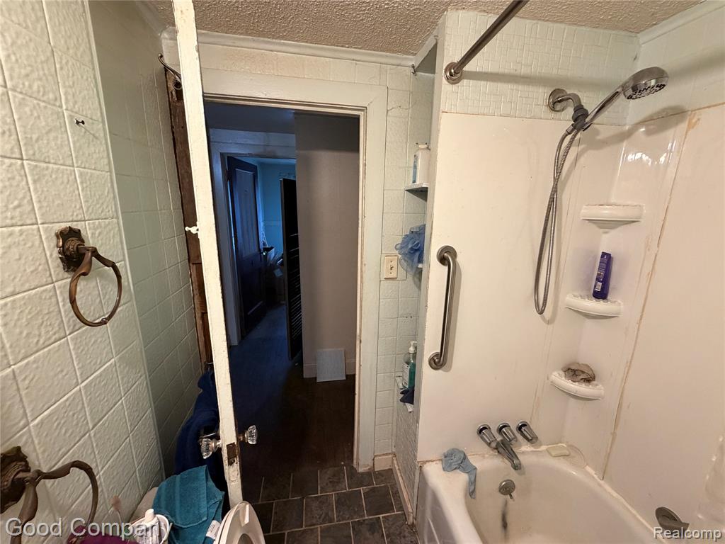 403 Maple Street, Wyandotte, MI 48192 — Photo 27