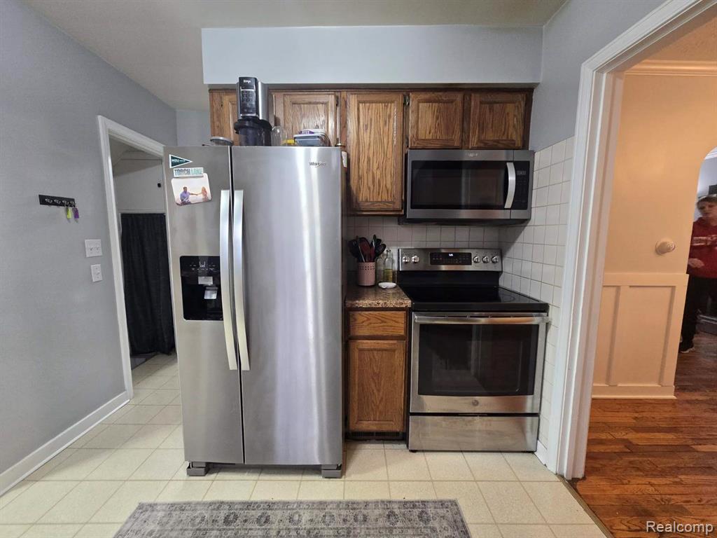 423 Bailey Street, East Lansing, MI 48823 — Photo 20