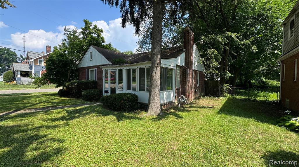 16616 Blackstone Street, Detroit, MI 48219 — Photo 2