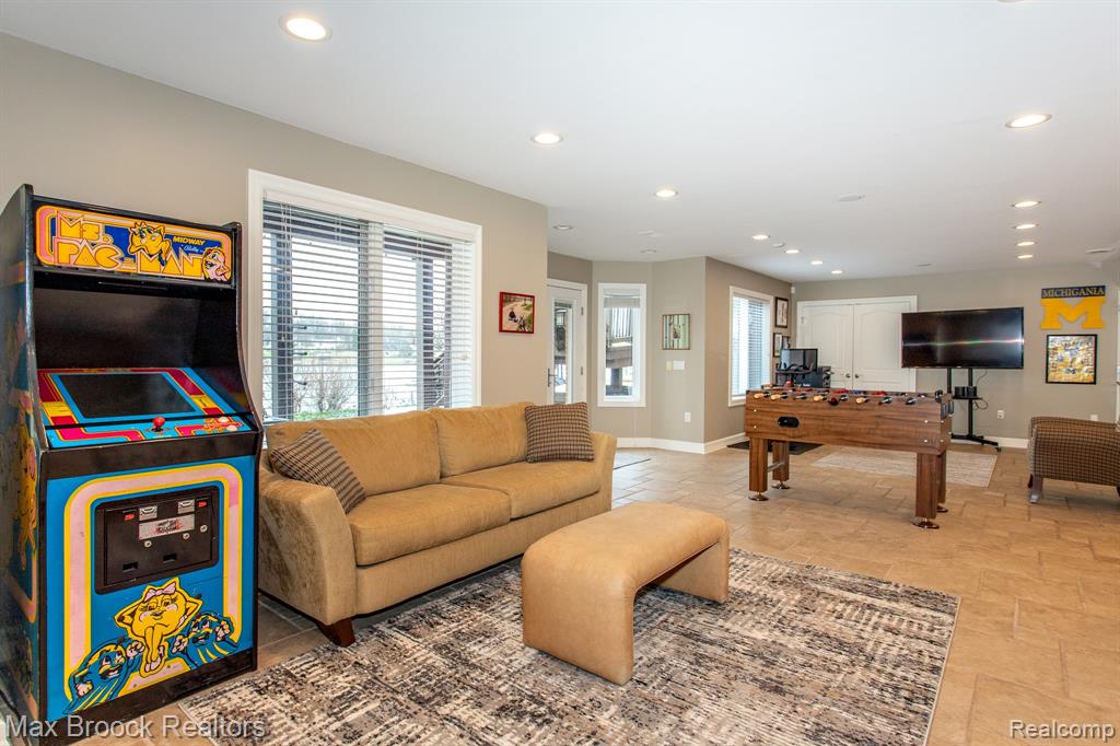 7080 Colony Drive, West Bloomfield, MI 48323 — Photo 63