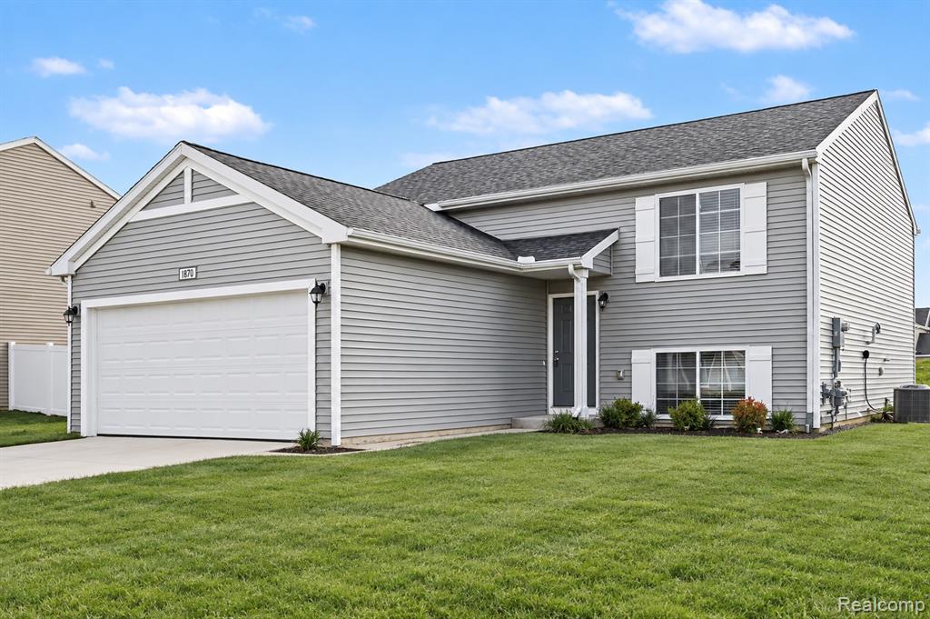 1210 Lockes Street, Howell, MI 48843