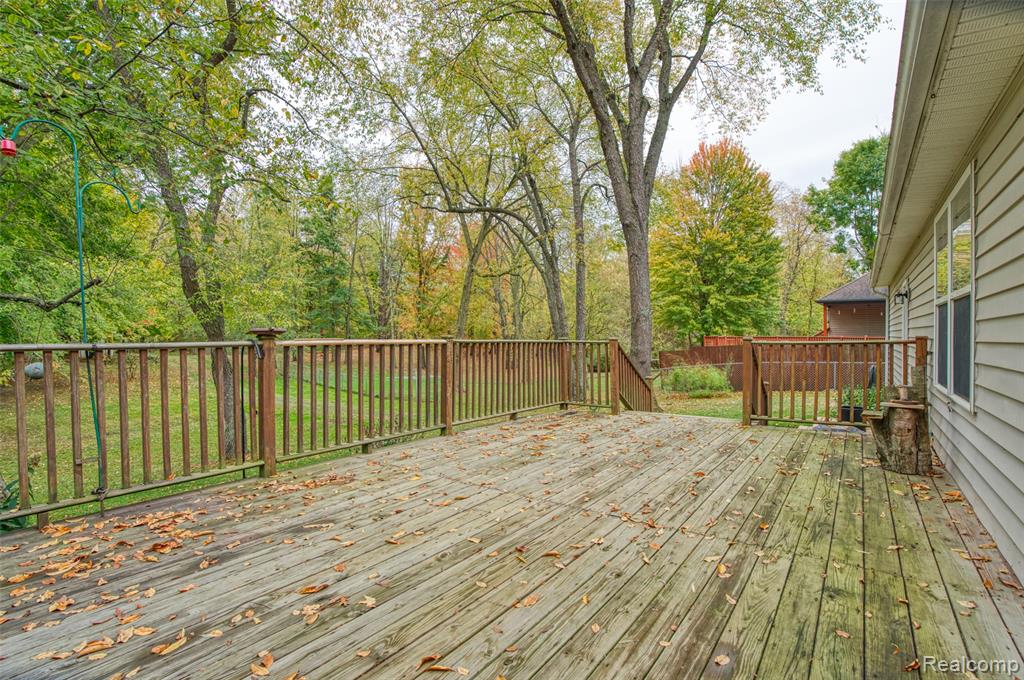 3410 Hogback Road, Fowlerville, MI 48836 — Photo 31