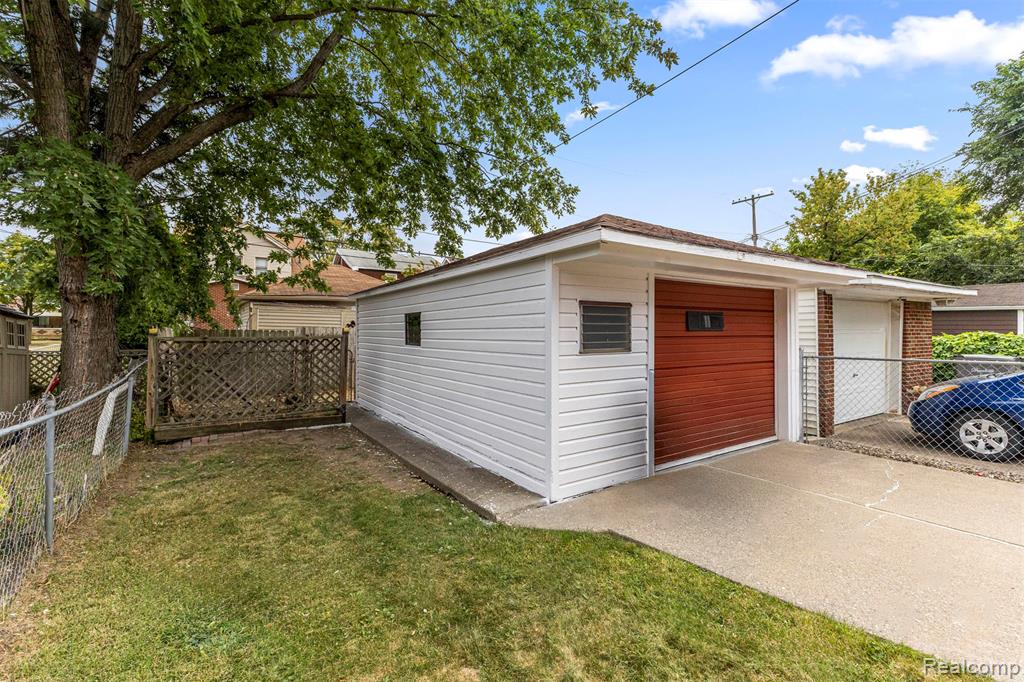 6918 Manor Street, Dearborn, MI 48126 — Photo 30