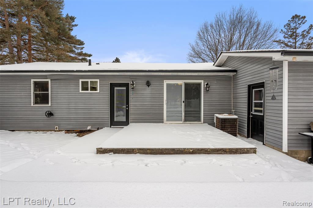 8088 Oreilly Circle, Davison, MI 48423 — Photo 34