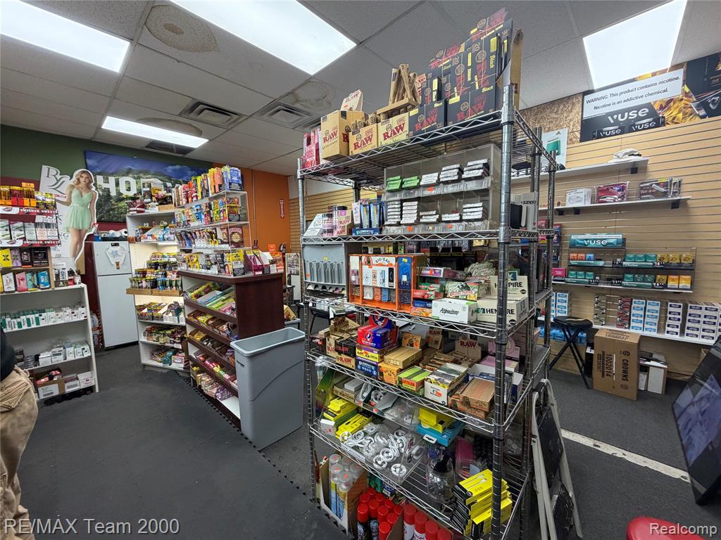 19501 W Warren Avenue, Detroit, MI 48228 — Photo 17