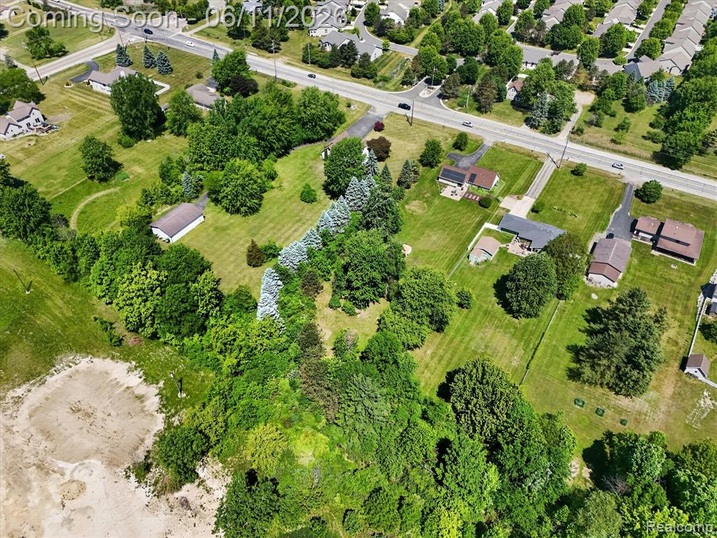 5464 E Maple Avenue, Grand Blanc, MI 48439 — Photo 49
