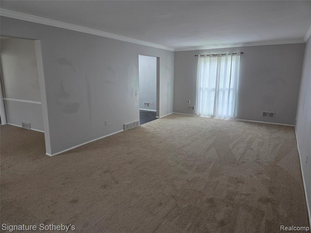 5715 Hobnail Circle, West Bloomfield, MI — Photo 10