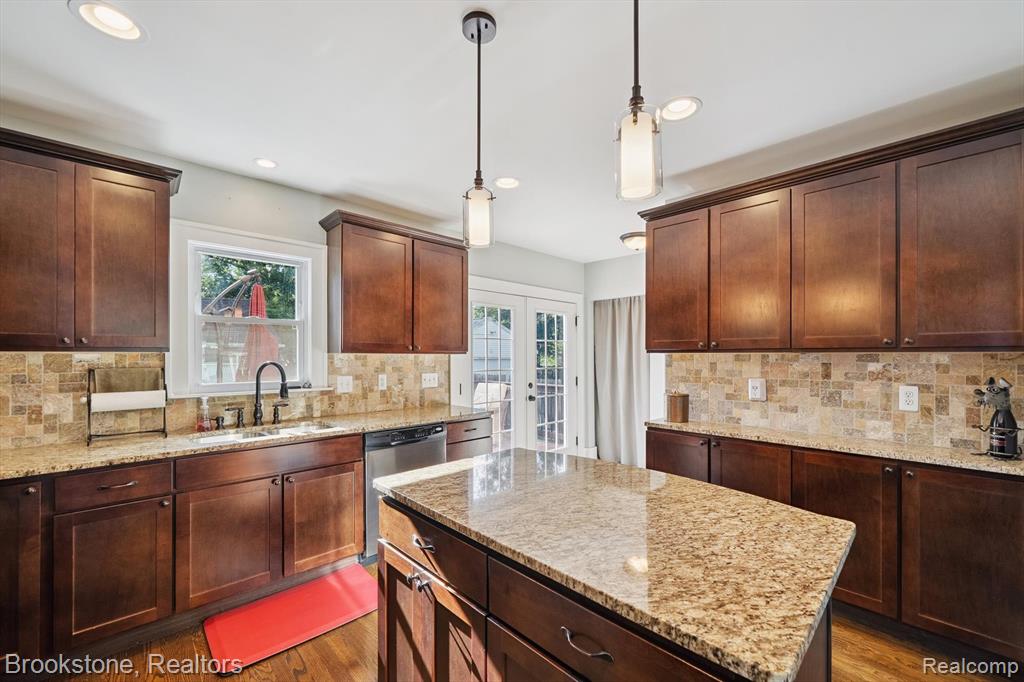 718 Irving Avenue, Royal Oak, MI 48067 — Photo 17