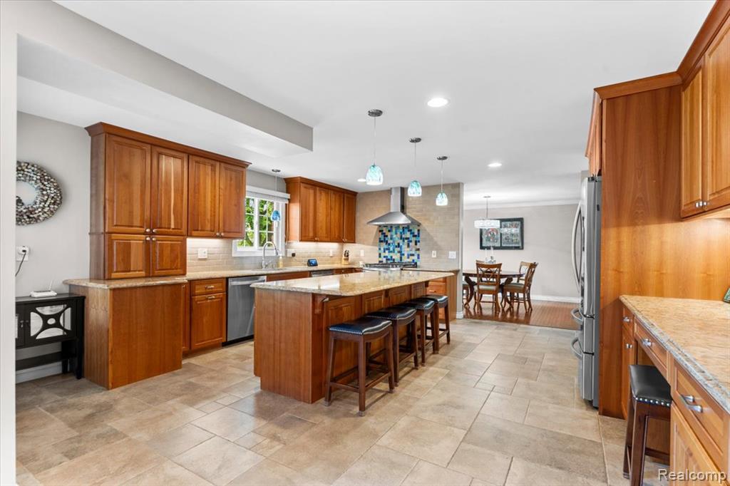 931 S Shady Hollow Circle, Bloomfield Hills, MI 48304 — Photo 11