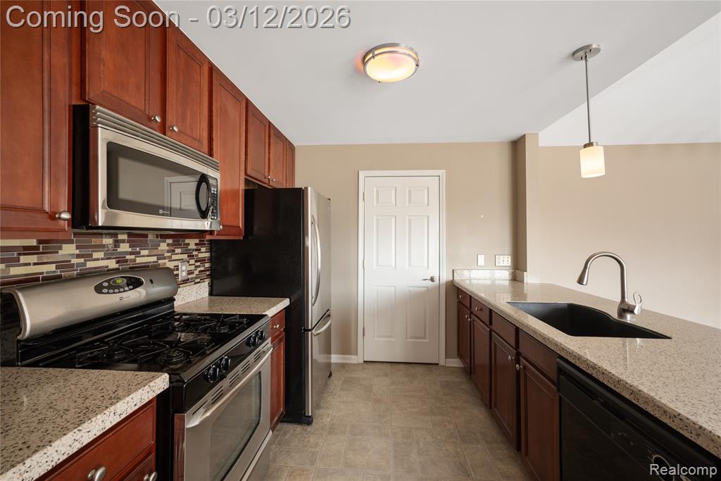 3161 Kneeland Circle, Howell, MI 48843 — Photo 8