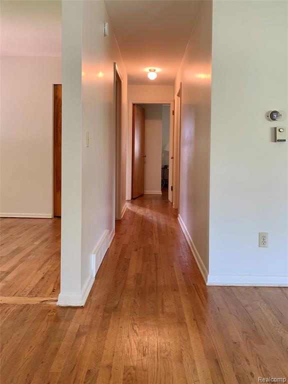 4425 Old Colony Drive, Flint, MI 48507 — Photo 10