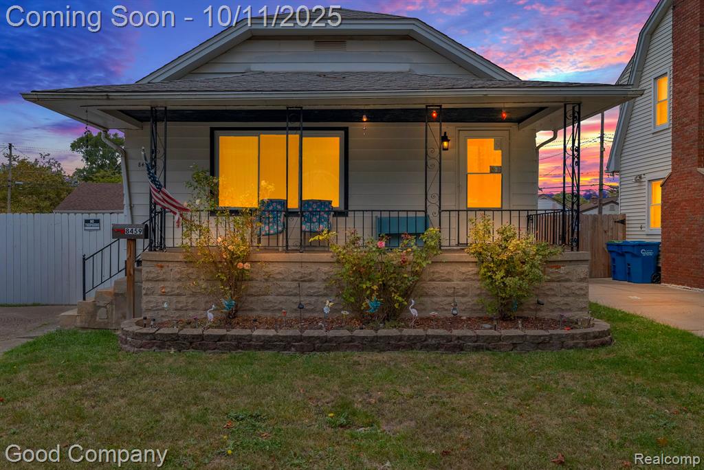 8459 Timken Avenue, Warren, MI 48089 — front exterior
