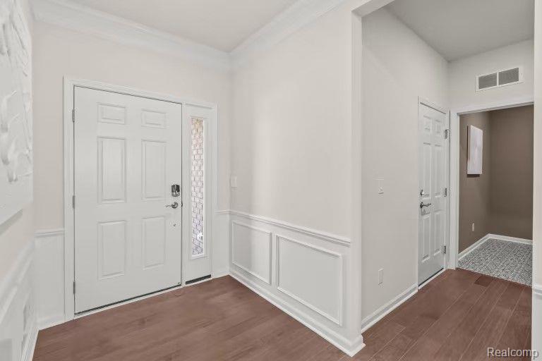 773 WEST SPANIEL Drive, Ann Arbor, MI 48108 — Photo 2
