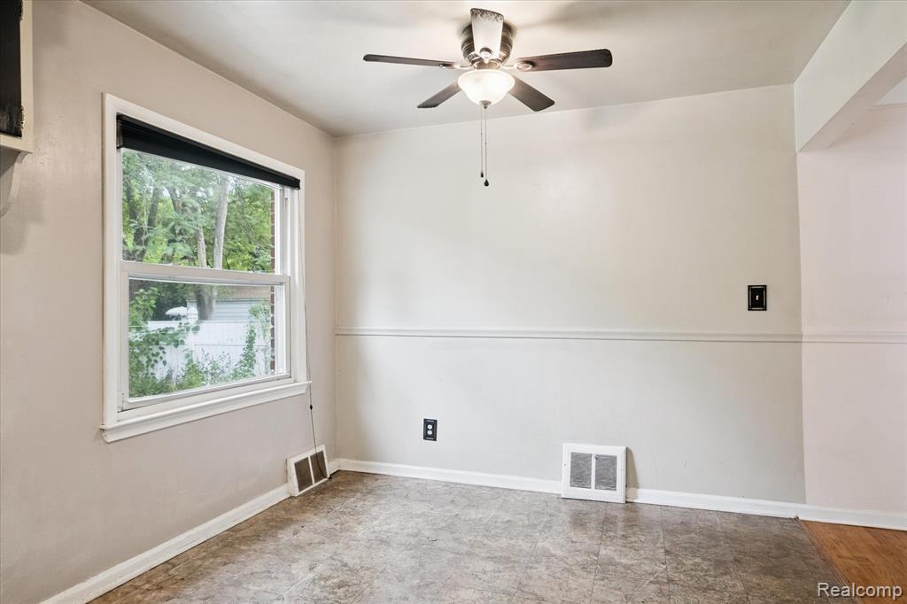 752 John Daly Street, Inkster, MI 48141 — Photo 16