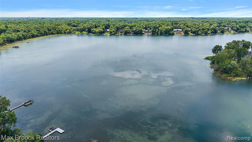 4875 Old Orchard Trail, Orchard Lake Village, MI 48324 — Photo 46