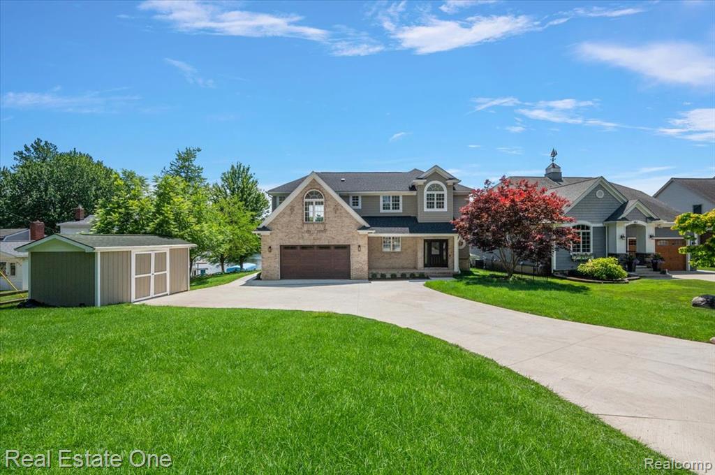 847 Fairview Street, Lake Orion, MI 48362