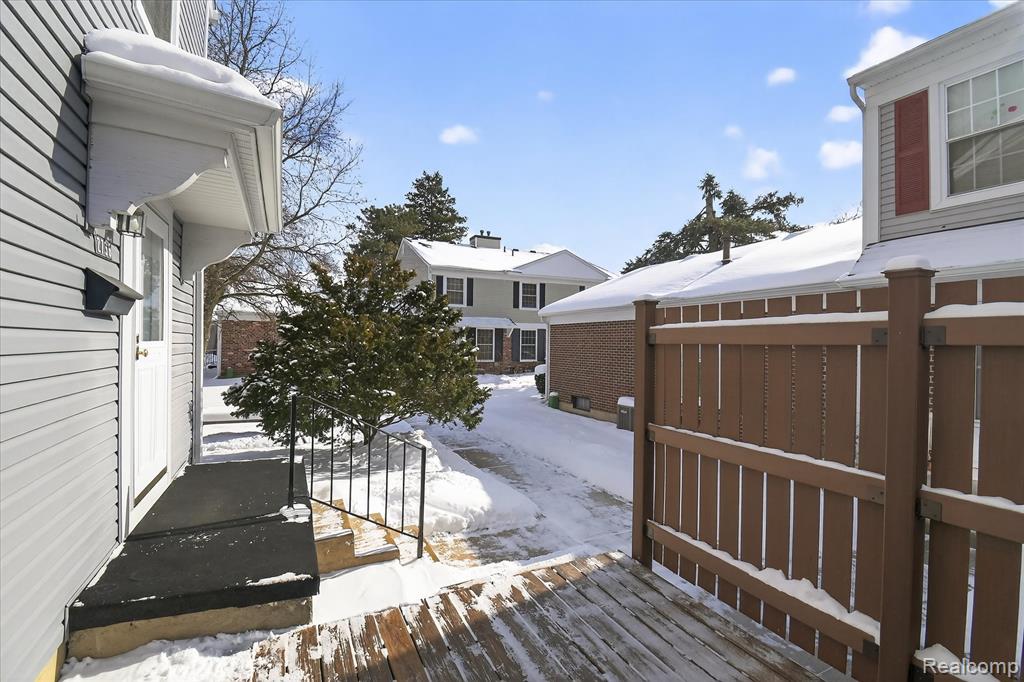 2736 Glenbridge Court, Ann Arbor, MI 48104 — Photo 35