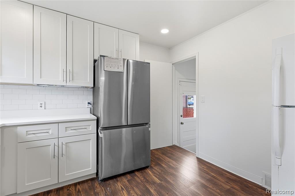 1575 W 13 Mile Road, Madison Heights, MI 48071 — Photo 7