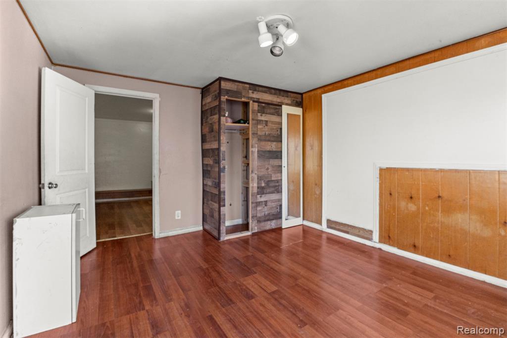 6043 N Vernon Street, Dearborn Heights, MI 48127 — Photo 17