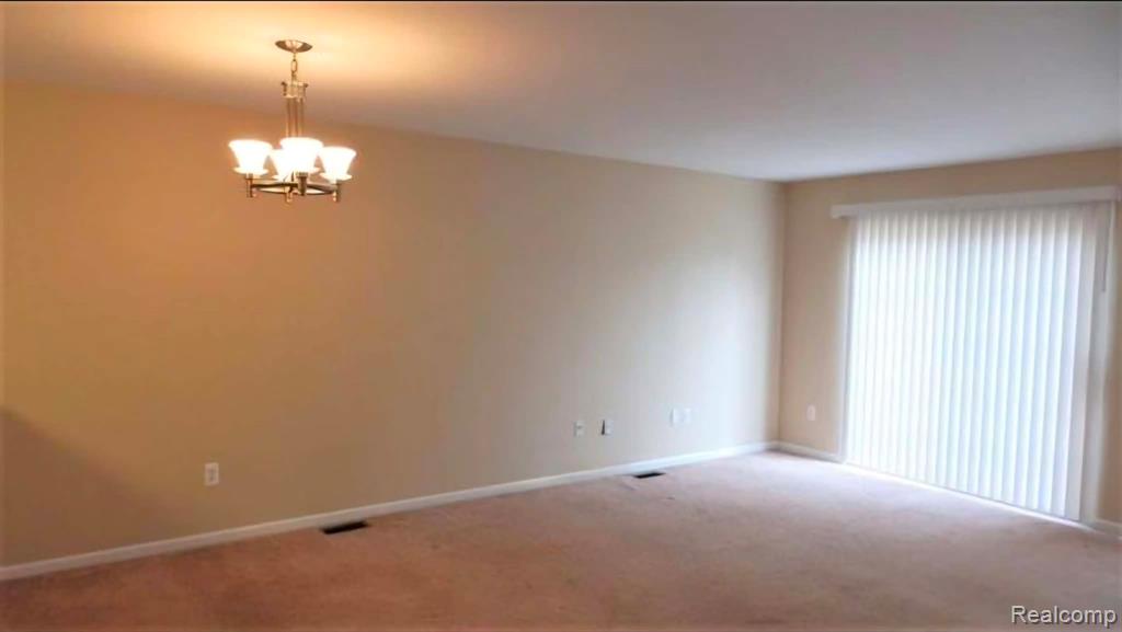 9026 Newport Way, Livonia, MI 48150 — Photo 8