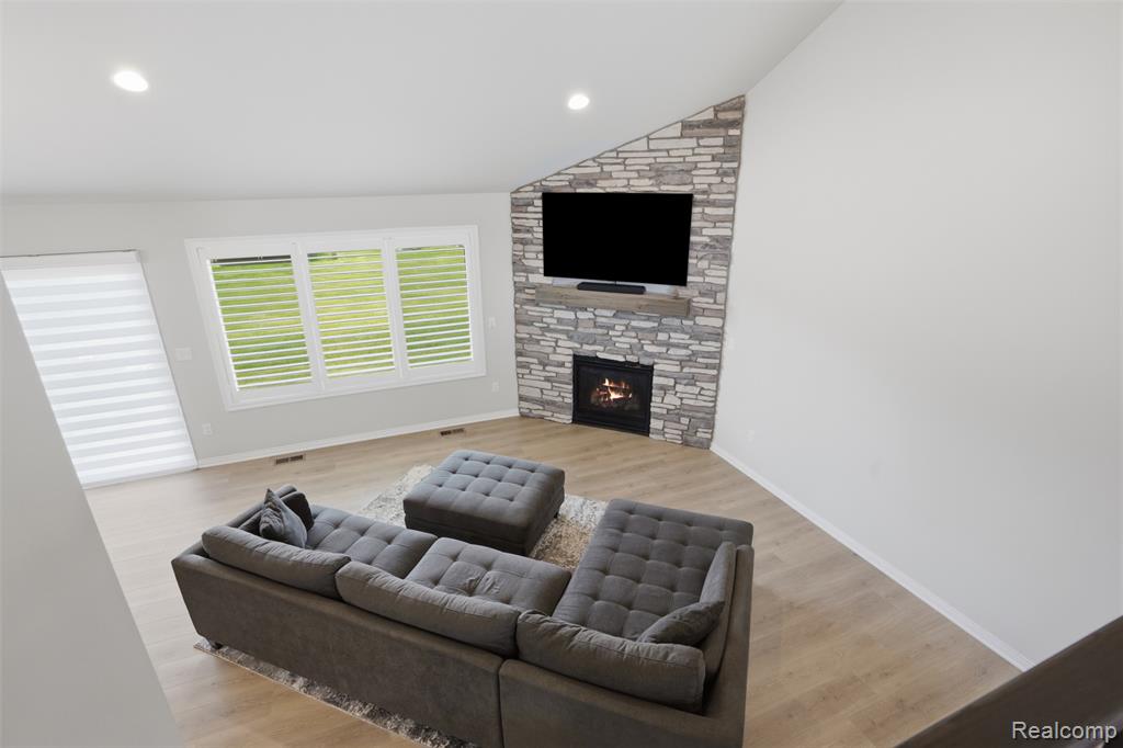 33806 Au Sable Drive, 38, New Baltimore, MI 48047 — Photo 26