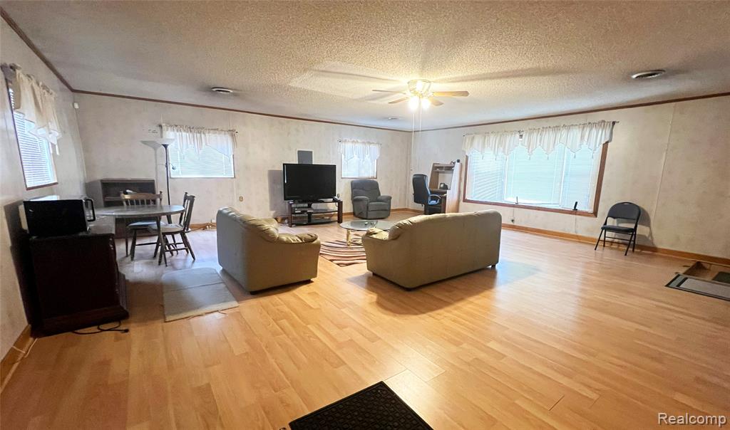 5163 N Linden Road, Flint, MI 48504 — Photo 12