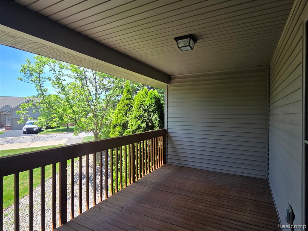 6102 Doveplum Drive, Brighton, MI 48116 — Photo 8