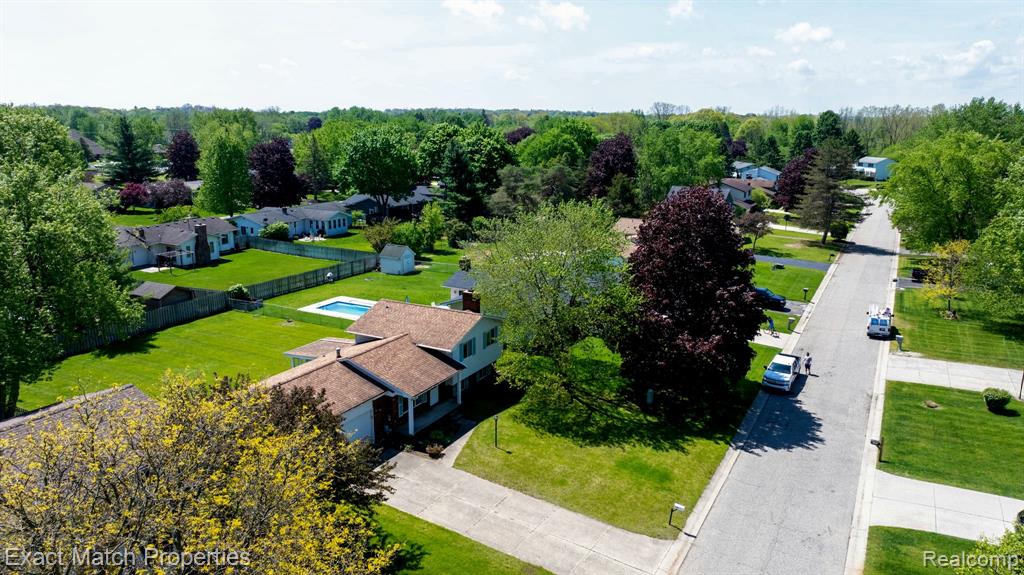 7186 Snow Apple Drive, Clarkston, MI — Photo 10