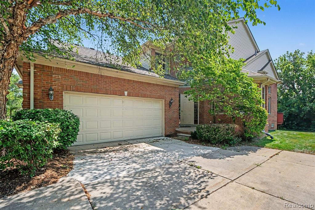 1028 MAYA Court, Unit, Troy, MI 48085