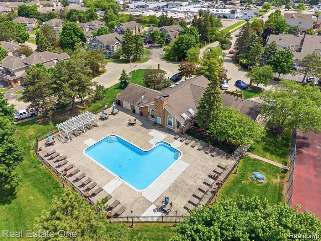 6617 Chimney Sweep, West Bloomfield, MI — Photo 30