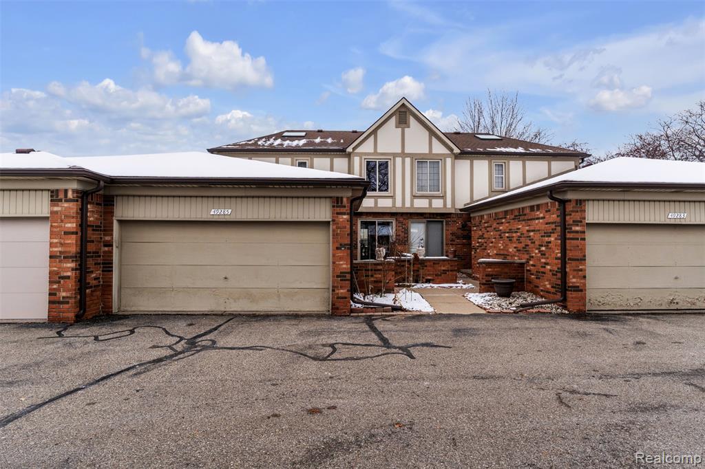 49285 Ashley Court, Shelby Twp, MI 48315 — Photo 2
