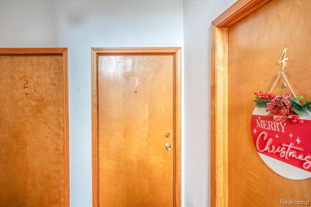 9714 Sawgrass Court, Belleville, MI 48111 — Photo 2