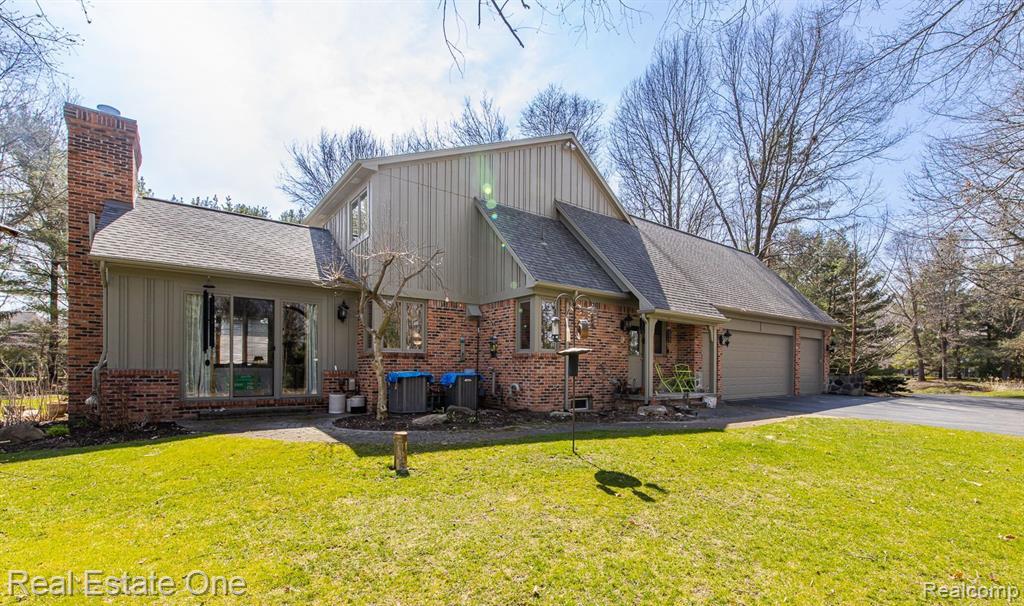 9316 LAKEBLUFF Drive, Clarkston, MI 48348 — Photo 67
