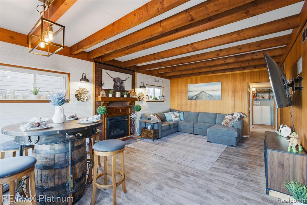 4960 Cooley Lake Road, Waterford, MI 48327 — Photo 4
