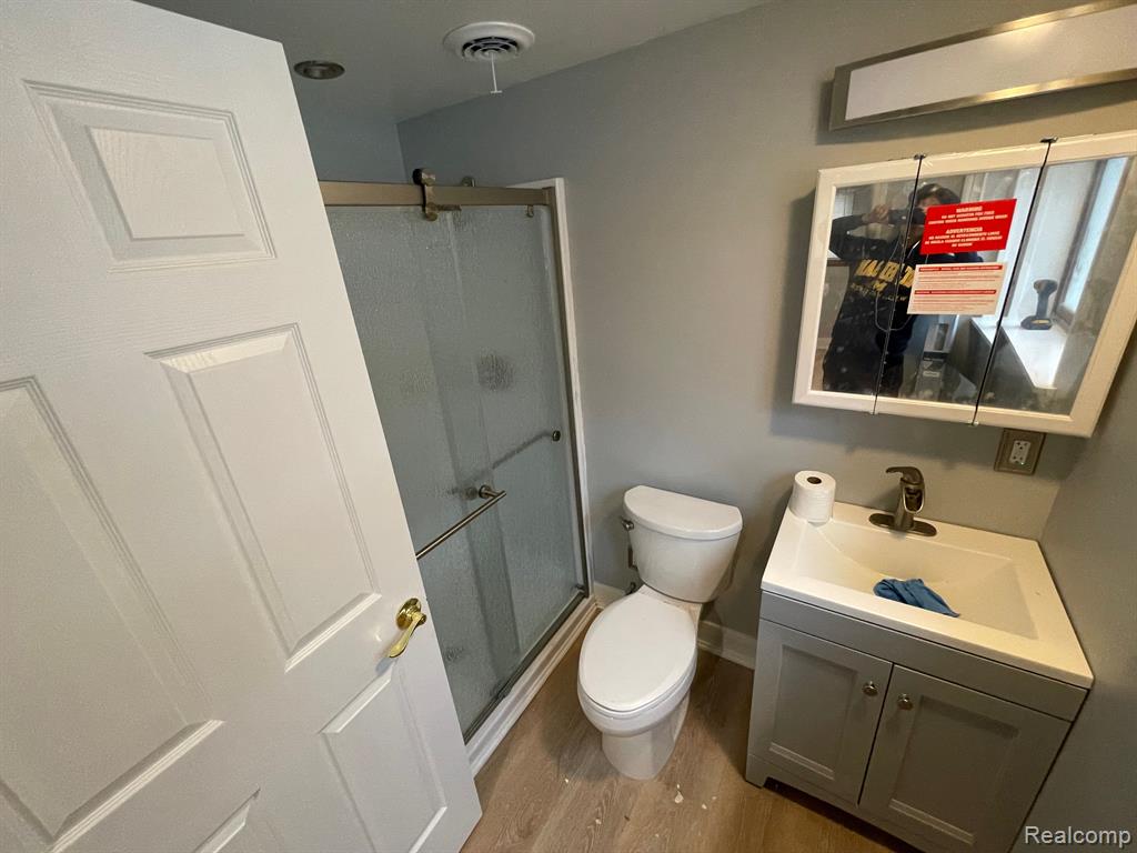 7315 COLONY Drive, West Bloomfield, MI 48323 — Photo 16