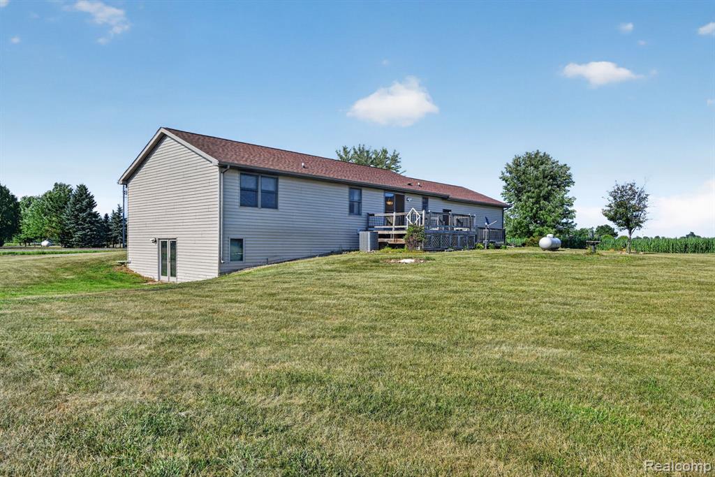 9889 Ditch Road, Chesaning, MI 48616 — Photo 58