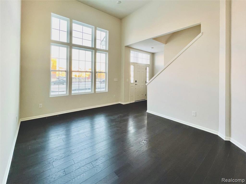 49629 CHERRY HILL Road, Canton, MI 48188 — Photo 4