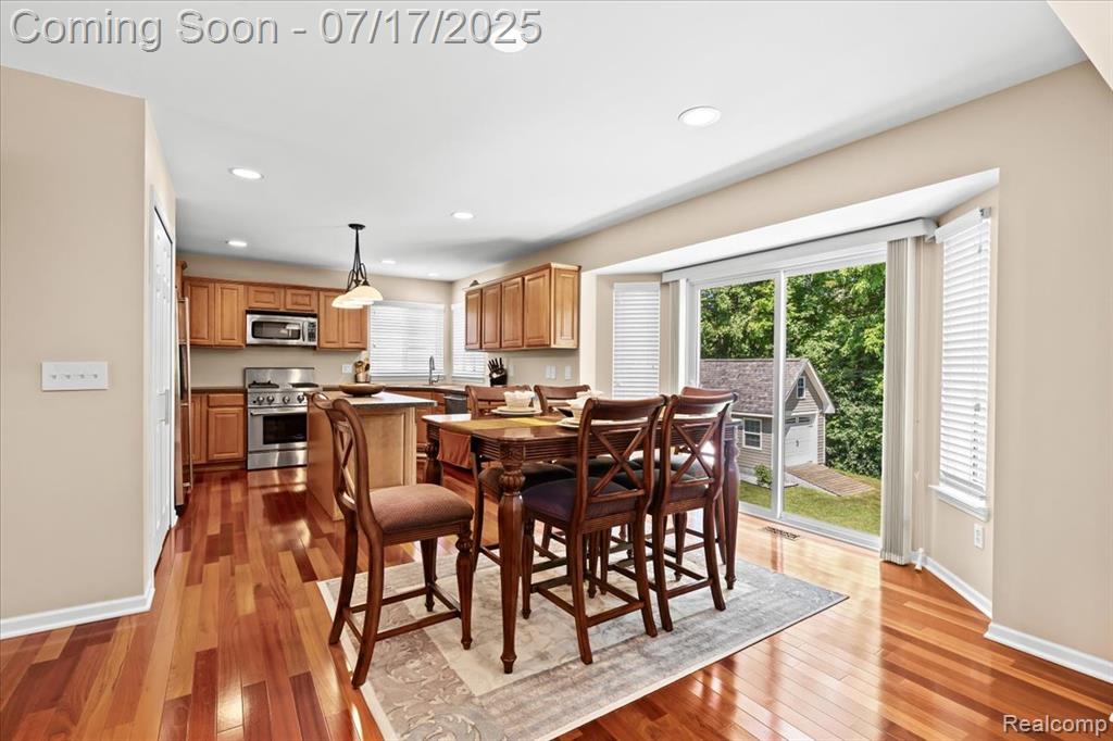 610 W Oxhill Drive, White Lake, MI — Photo 13