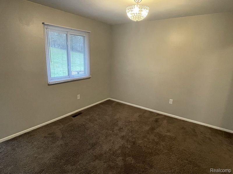 4924 BROOMFIELD, West Bloomfield, MI — Photo 12
