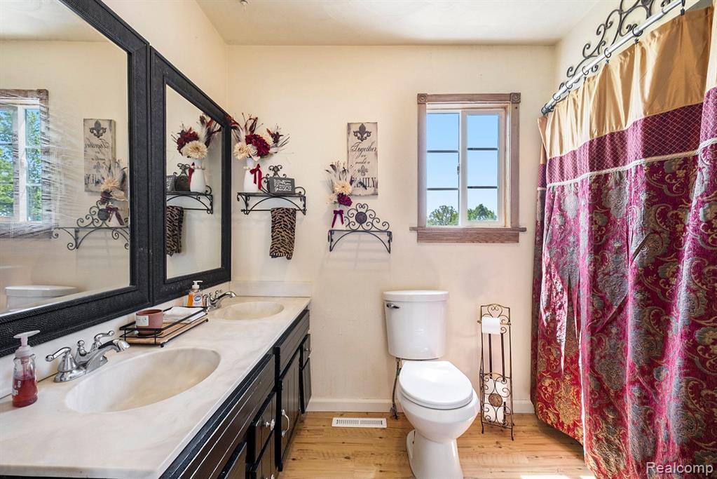5280 E M 21, Corunna, MI 48817 — Photo 18