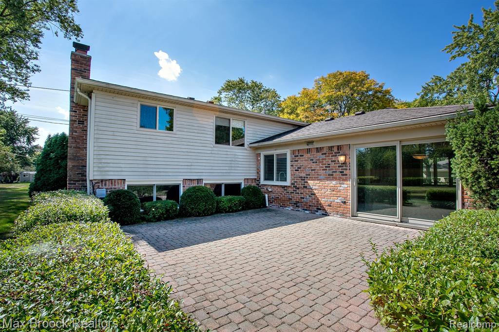 4298 Cherrywood Drive, Troy, MI 48098 — Photo 46