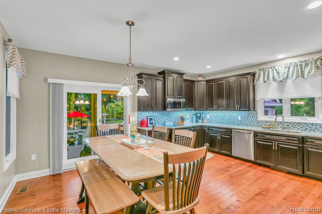 3152 Spruce Drive, Port Huron, MI 48060 — Photo 25