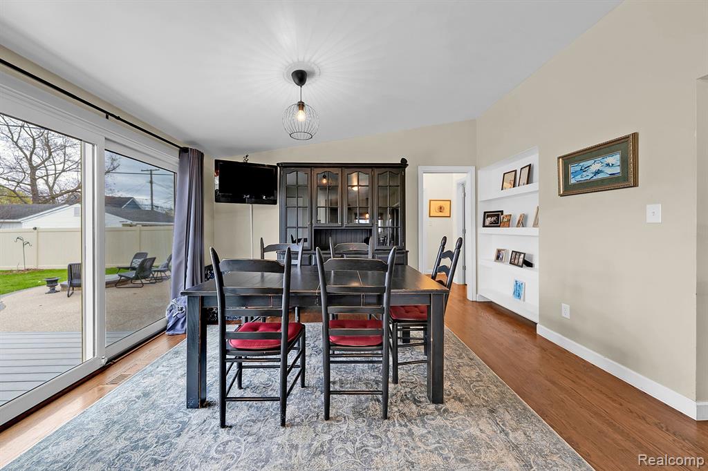 4010 MARK ORR Road, Royal Oak, MI 48073 — Photo 8