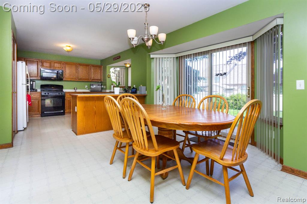 24227 Brentwood Drive, Trenton, MI 48183 — Photo 7