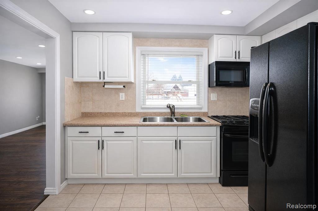 8373 McKinley, Center Line, MI 48015 — Photo 11