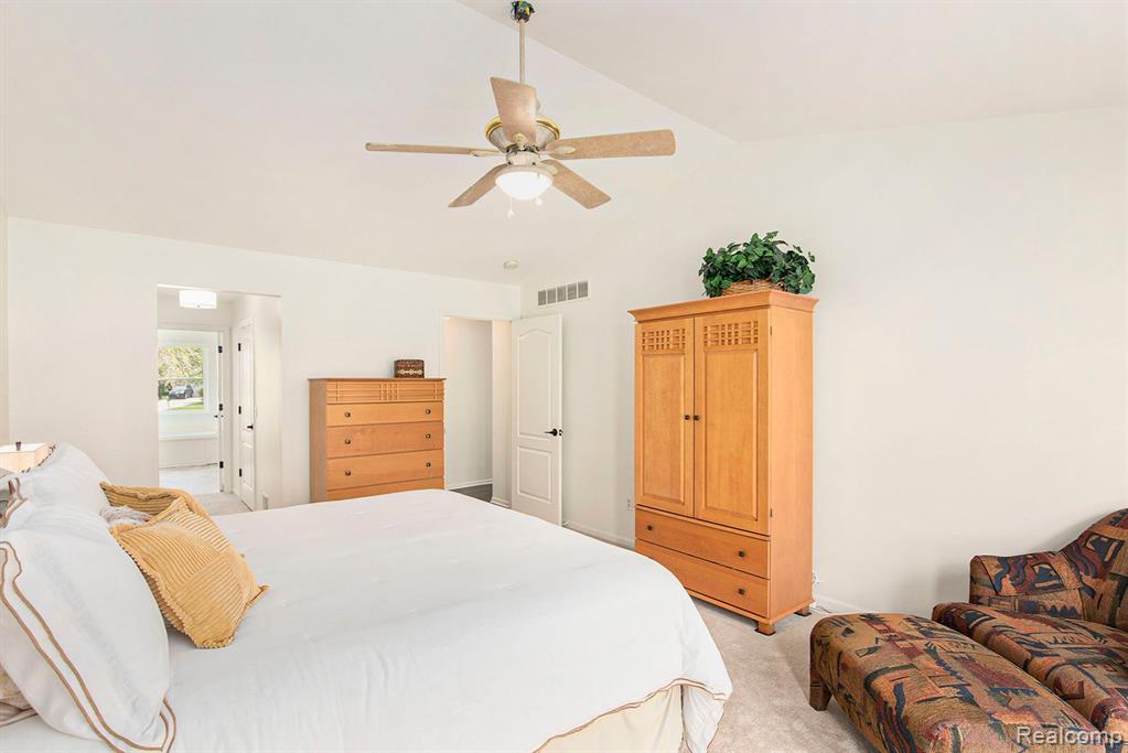 8423 MISTY, Grand Blanc, MI 48439 — Photo 9