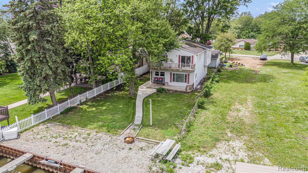 39846 Shoreline Drive, Harrison Township, MI — Photo 16